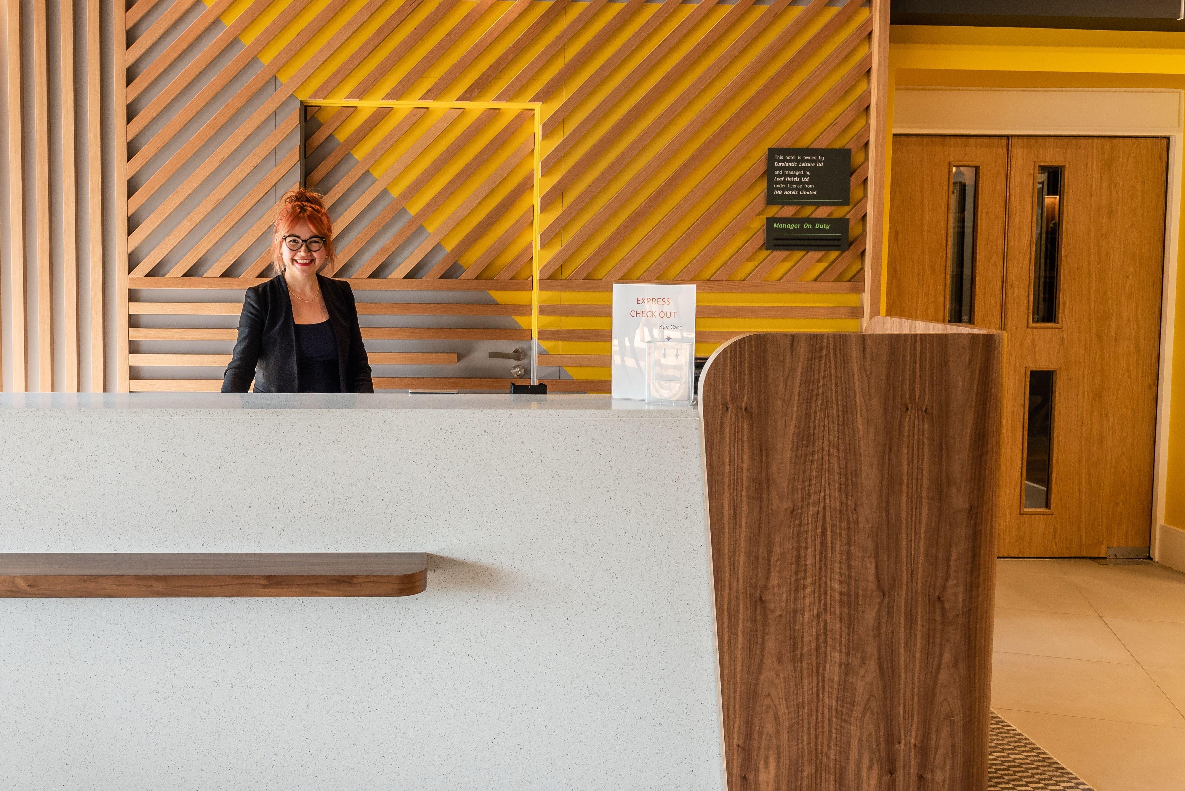 Holiday Inn Dover By Ihg Экстерьер фото
